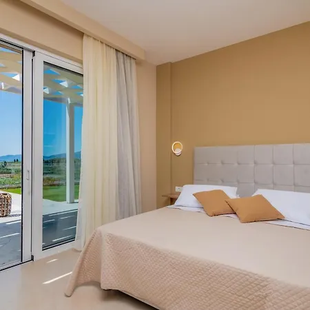Spartakos Luxury 2 Koukounariá