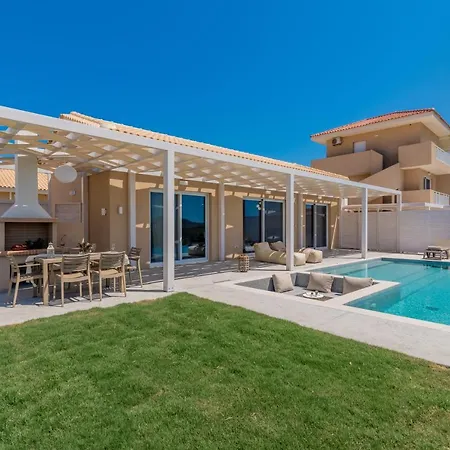 Villa Spartakos Luxury 2 *