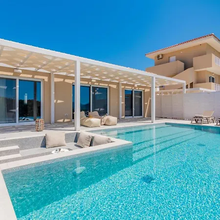 Villa Spartakos Luxury 2 Koukounaria